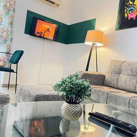 Top Central Apartment Тирана Екстериор снимка