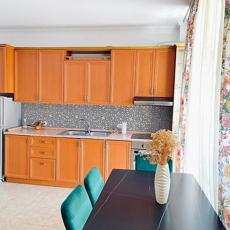 Top Central Apartment Тирана Екстериор снимка