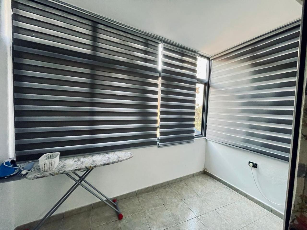 Top Central Apartment Тирана Екстериор снимка
