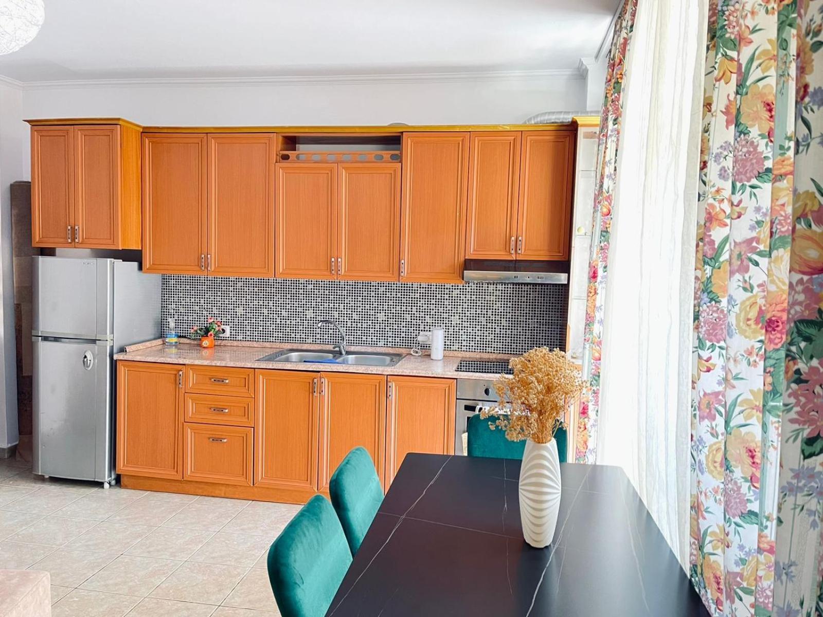 Top Central Apartment Тирана Екстериор снимка